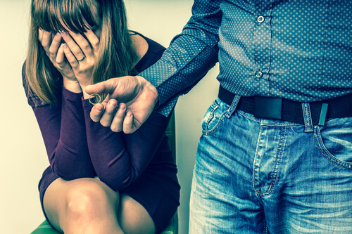 重い男の特徴7選 重い男性と上手に付き合う方法とは Lovely