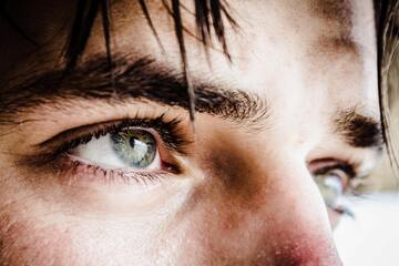 目の形で性格・心理・運勢がわかる！あなたの目はどの種類？