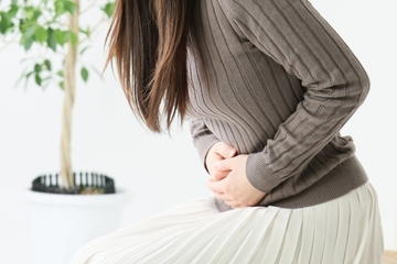 産後の腹痛の原因は？痛みはいつまで？下腹部痛が辛い！