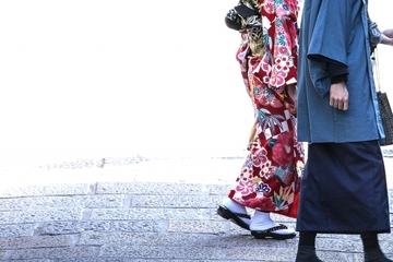 正月は着物で過ごしたい！初詣にも使えるおすすめの着物の種類は？