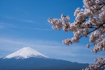 【夢占い】富士山の夢の意味19選！最強の吉夢だった？