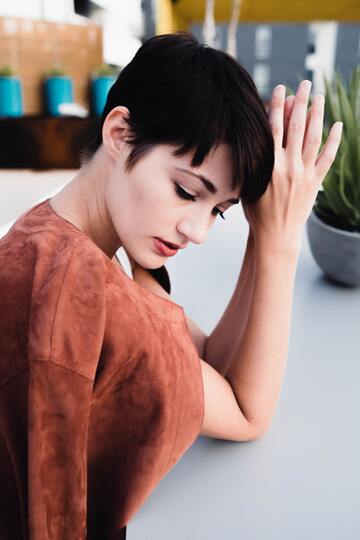 【夢占い】謝る夢を見る9つの意味とは？
