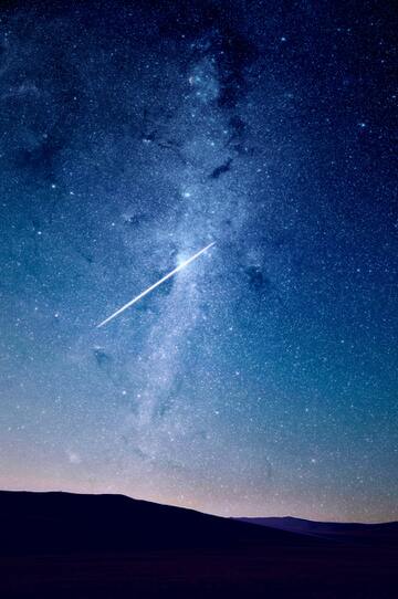 【夢占い】宇宙の出てくる夢を見る19の意味を解説！