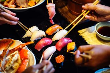 【夢占い】寿司の夢の意味13選！食べる・握るなど！