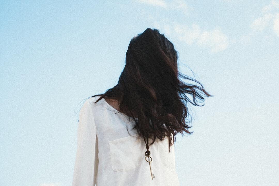 ヘアカラーのカーキってどんな色があるの 気になる髪色を一挙紹介 Lovely