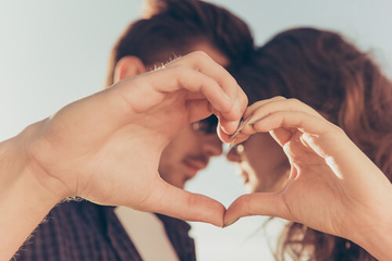 男性を嫉妬させるテク！嫉妬を上手につかって彼の愛情を高めよう