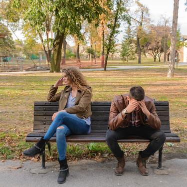 人を嫌いになった時の対処法 冷めるきっかけは男女で違う Lovely