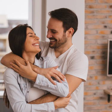 甘えたいときの心理と対処法 甘えさせ上手な女性はモテる Lovely