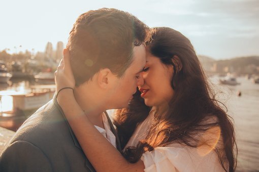 キスの練習方法6選 これで男はあなたにメロメロ Lovely