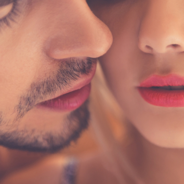 キスしたい って言われた 女性と違う 男性心理と対処法 Lovely
