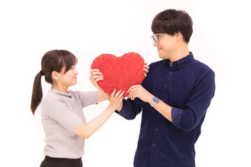 幼馴染と結婚するメリット＆デメリット｜恋愛対象になるには？