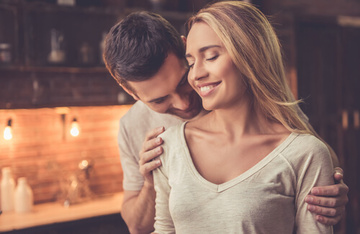ダレノガレ明美が彼氏とイチャイチャ？熱愛の噂や結婚観を大調査♡	