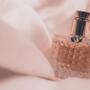 【2023年最新】女性芸能人・男性芸能人いい香りランキングTOP50！愛用香水をチェック！