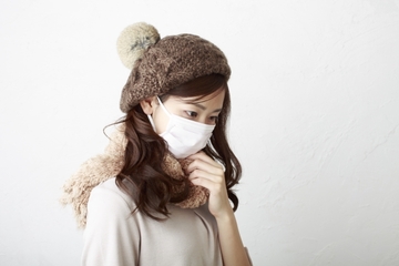 【マスク在庫あり】ウィルス・花粉対策にサージカルマスク！