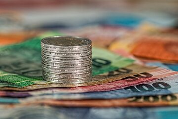【夢占い】お金の夢の深層心理は？お金がない夢や落とす夢の意味とは