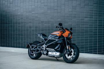 中型バイク人気順ランキングTOP25！中型バイクの種類を総ざらい！