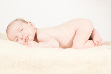 【夢占い】母乳の夢の意味25選｜女性らしさや恋愛・健康運の高まり！	