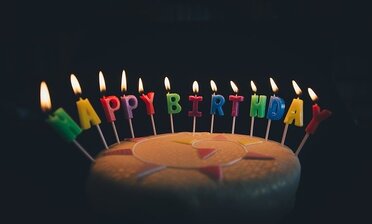 3月11日の誕生石・誕生花・星座・運勢・相性は？【365日誕生日占い】	