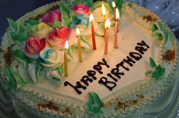 9月18日の誕生石・誕生花・星座・運勢・相性は？【365日誕生日占い】
