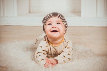 【夢占い】自分の子供が小さかった頃の基本的な10の意味を解説！	
