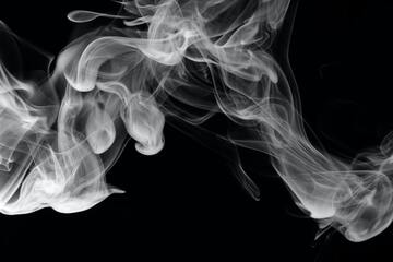 【夢占い】煙の夢が示す15の意味とは？｜火事・たばこ・線香の煙など