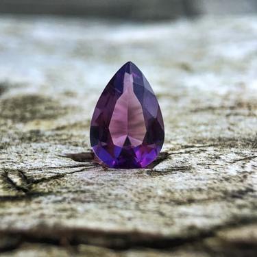 紫色の宝石10選 アメジスト タンザナイトなど名前とパワーを解説 Lovely