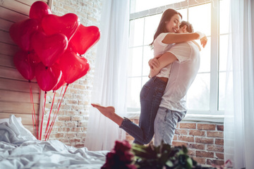 男性の脈あり行動に気づいて彼をゲット♡血液型で脈ありサインは違う？