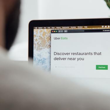 UberEats（ウーバーイーツ）の宅配料月額980円の定額制は5回以上でお得 