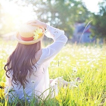 なぜ女の勘は当たるのか 浮気や片思いがバレる原因はこれだった Lovely